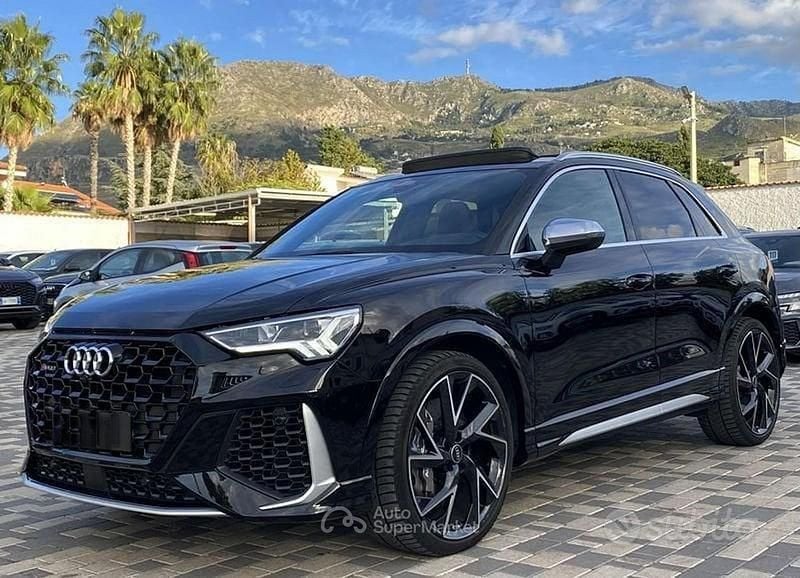Usata Audi RS Q3 Ambiente 400 CV (294 kW) 2022 Nero SUV