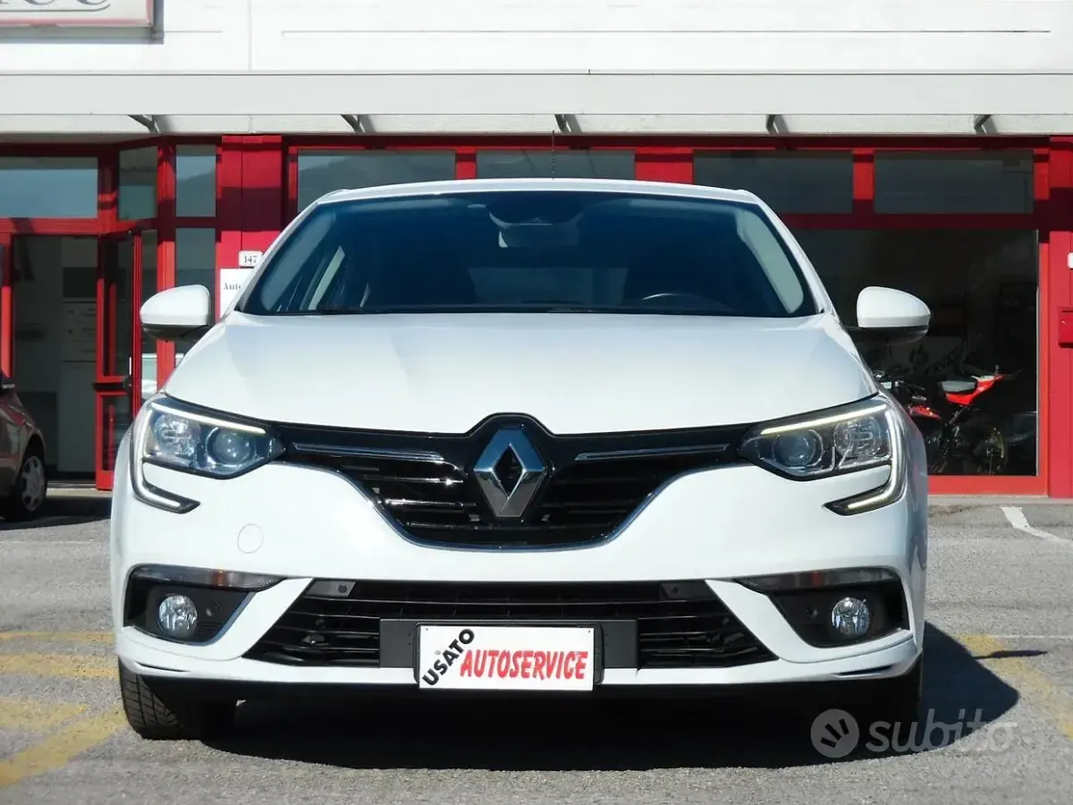 Usata Renault Mégane Business 116 CV (85 kW) 2020 Bianco Berlina