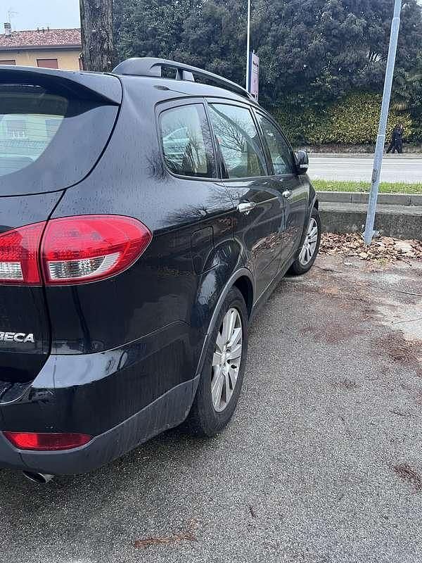 Usata 2008 Subaru Tribeca Exclusive+ SUV | 6500 € - Immagine 1/4