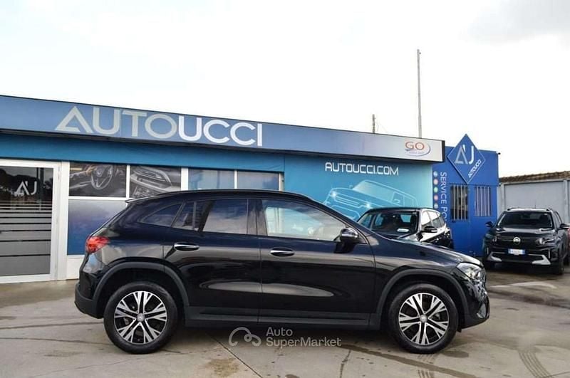 Usata Mercedes GLA45 AMG Advanced 150 CV (110 kW) 2024 Nero SUV