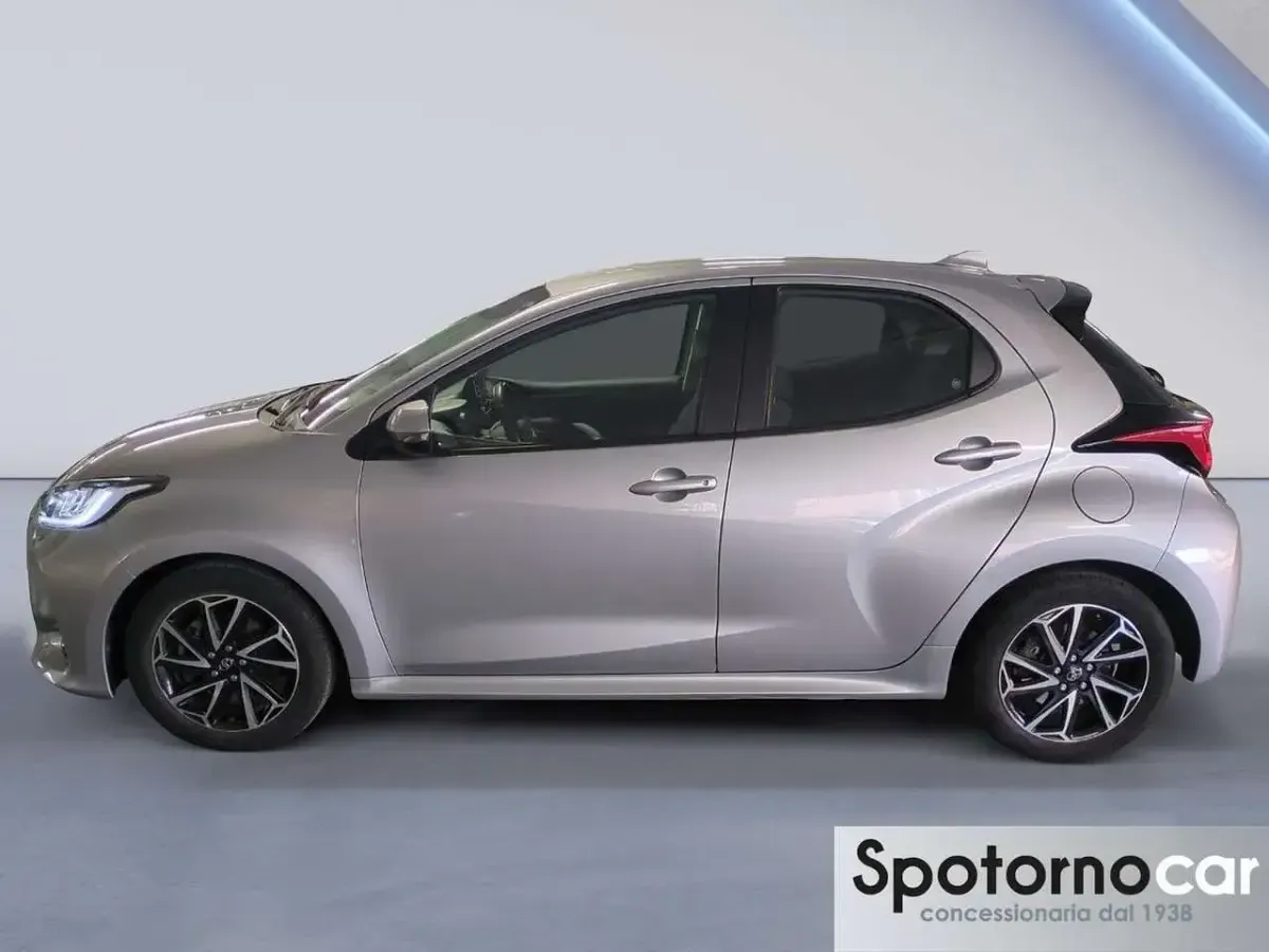 Usata Toyota Yaris Hybrid Trend 116 CV (85 kW) 2023 Other Berlina