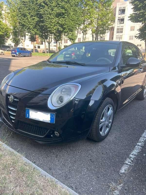 Usata Alfa Romeo MiTo Distinctive 79 CV (58 kW) 2011 Nero Utilitaria