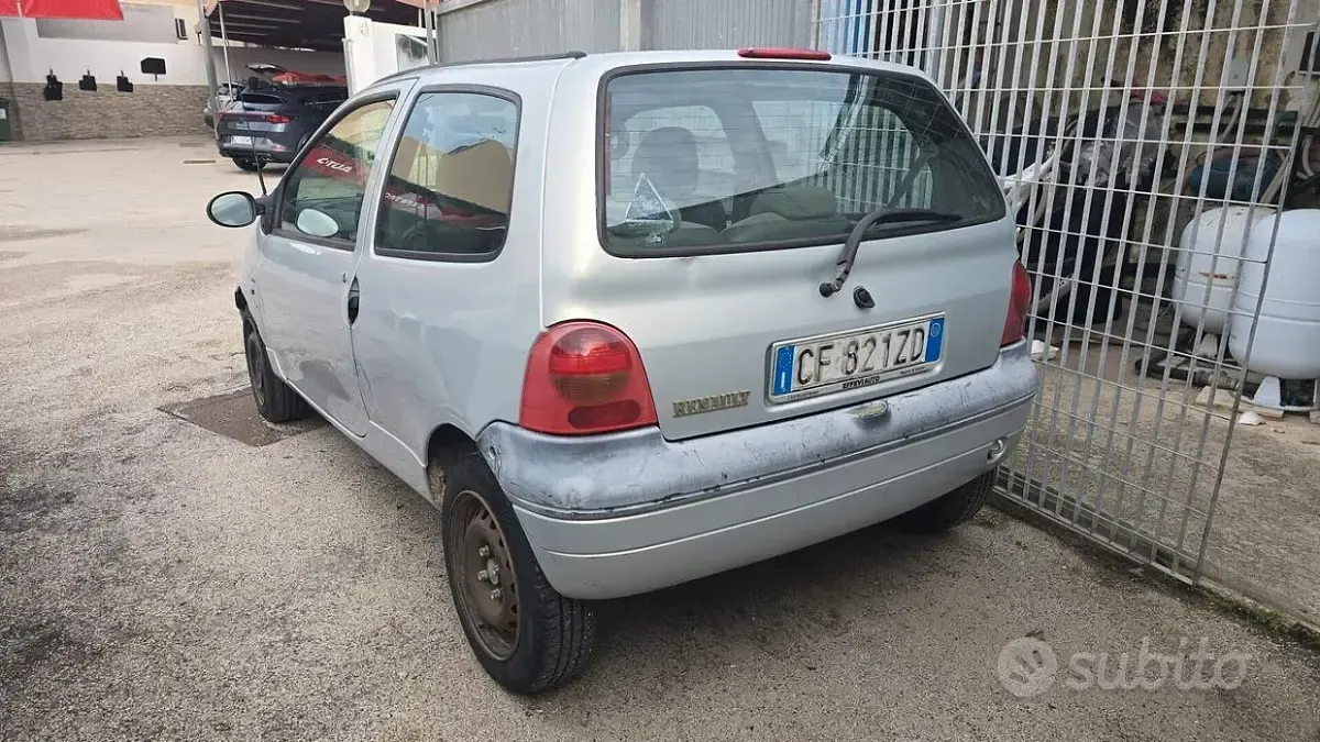 Usata Renault Twingo Expression 75 CV (55 kW) 2003 Argento Utilitaria