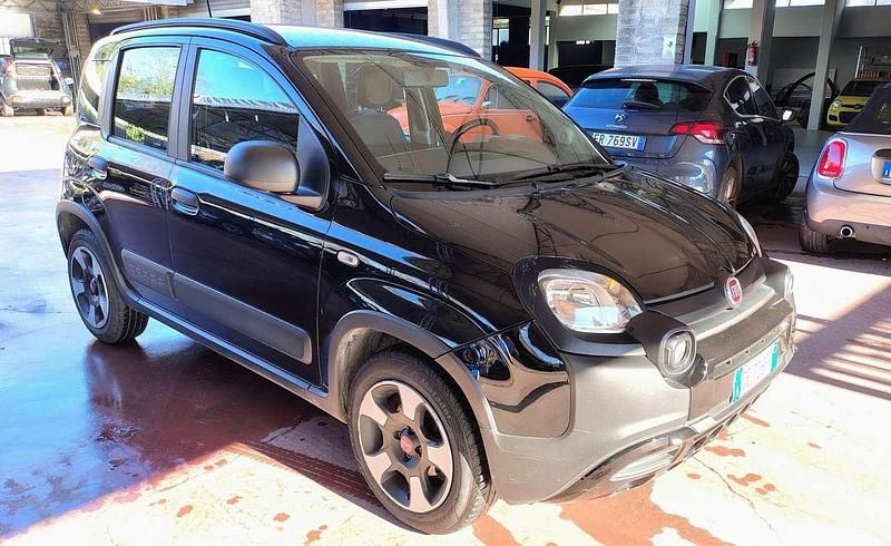 Usata Fiat Panda Cross Cross 69 CV (50 kW) 2021 Nero Utilitaria