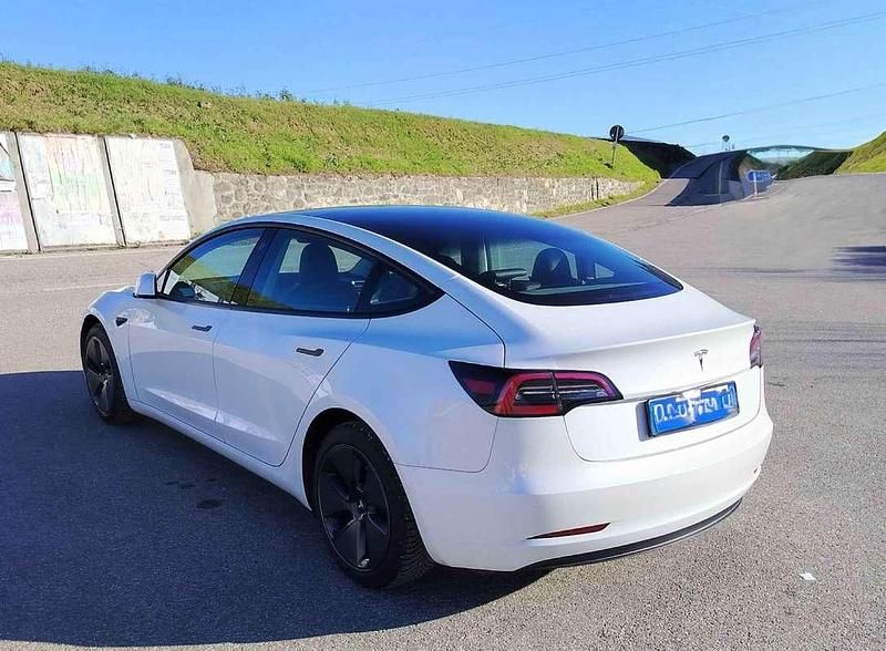 Usata Tesla Model 3 Standard Range 88 kW (120 CV) 2023 Berlina