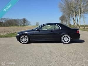 Begagnad BMW 323 170 HK (125 kW) 2000 Svart Cab