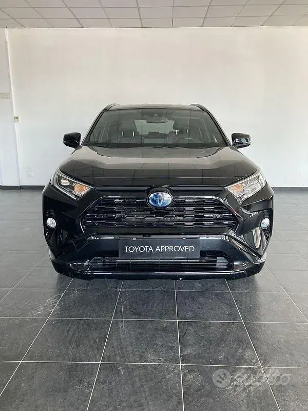Usata Toyota RAV4 Hybrid Edition 218 CV (160 kW) 2022 Nero SUV