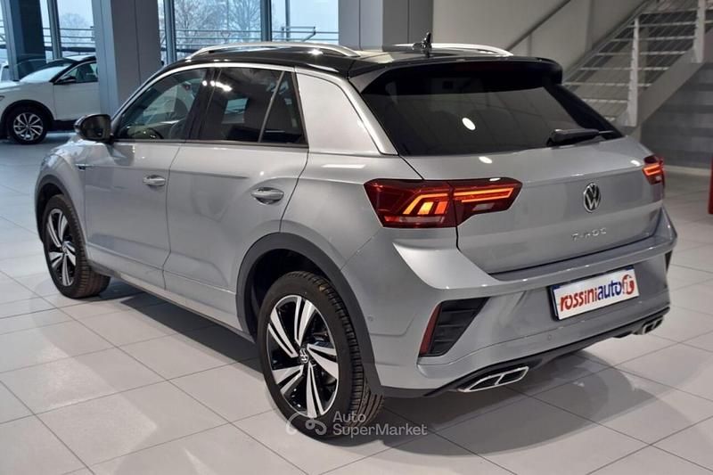 Usata VW T-Roc R-line Plus 150 CV (110 kW) 2024 Argento SUV