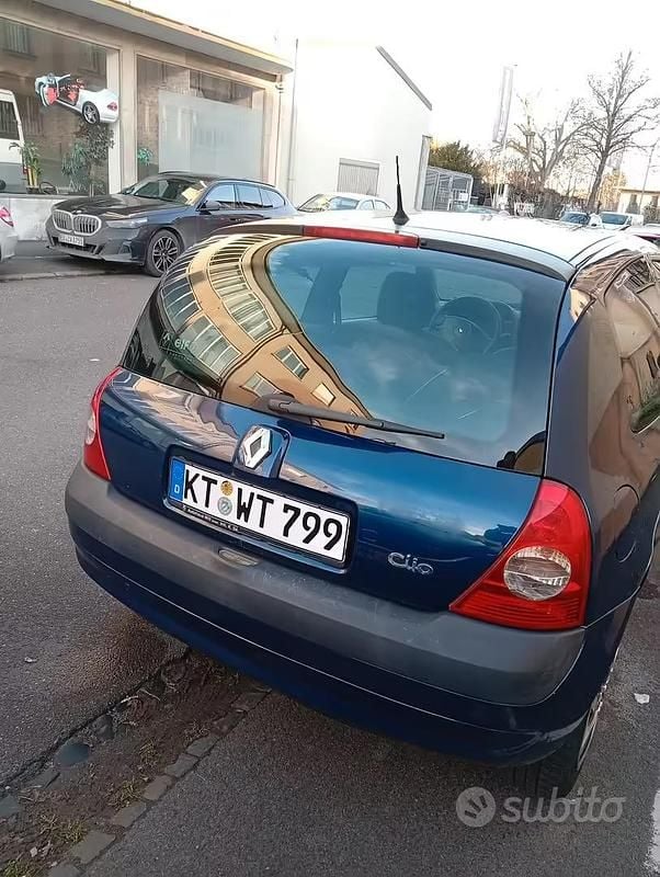 Usata Renault Clio II 2004 Blu Utilitaria