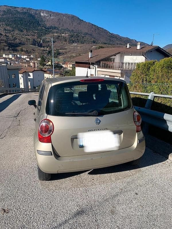 Usata Renault Modus 75 CV (55 kW) 2008 Monovolume