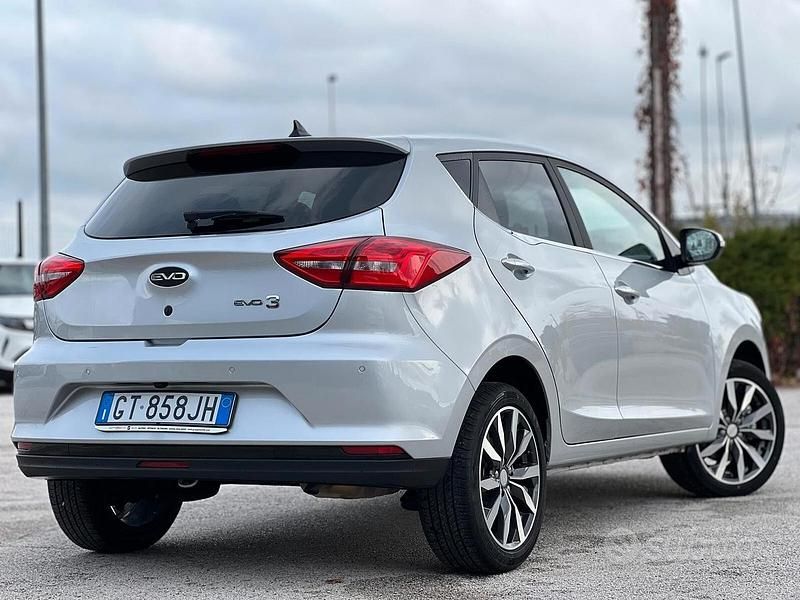 Usata EVO Evo 3 112 CV (82 kW) 2024 Grigio SUV