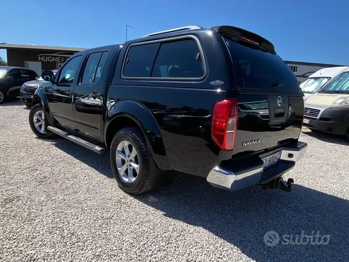 Usata Nissan Navara 190 CV (139 kW) 2012 Nero Pick-up
