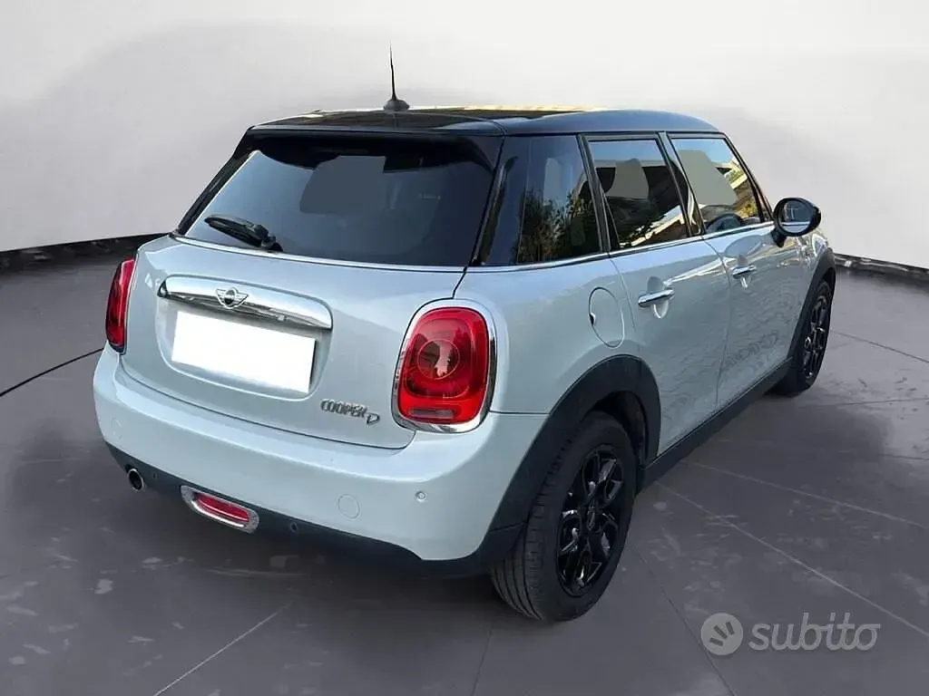 Usata Mini Cooper D 116 CV (85 kW) 2016 Grigio Utilitaria