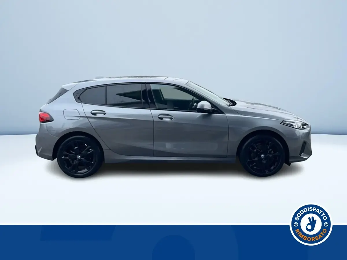 Usata BMW 118 Comfort Edition 150 CV (110 kW) 2025 Grigio metallizzato Utilitaria