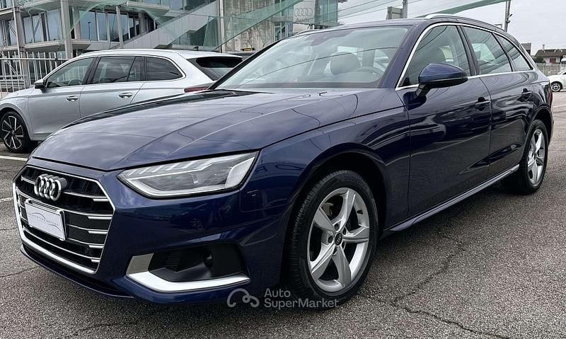 Usata Audi A4 Advanced Plus 163 CV (119 kW) 2023 Blu/azzurro Station wagon