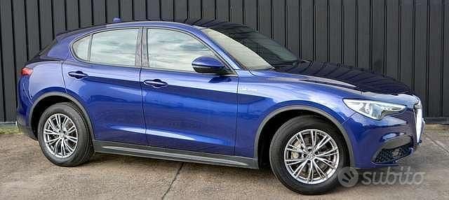 Usata Alfa Romeo Stelvio Super 160 CV (117 kW) 2020 Blu/azzurro SUV