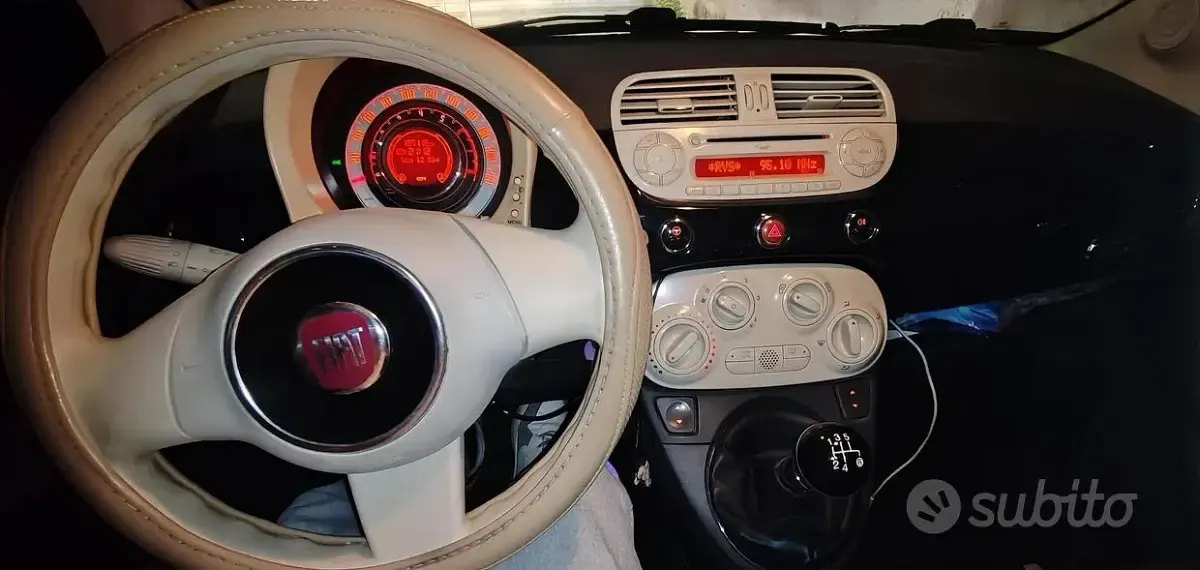 Usata Fiat 500 69 CV (50 kW) 2012 Bluazzurro Utilitaria