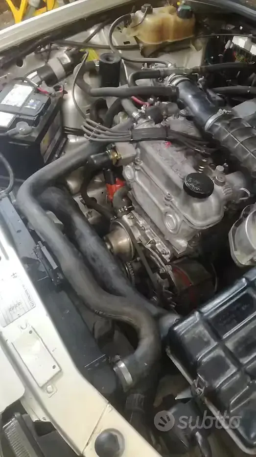 Usata Alfa Romeo 75 105 CV (77 kW) 1990 Grigio Berlina