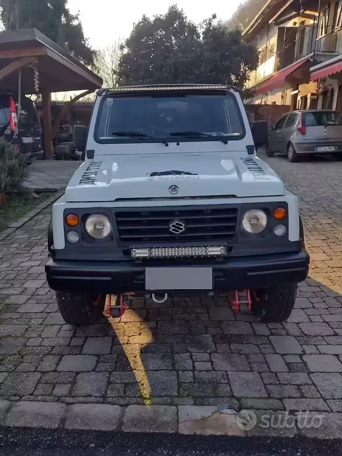 Usata Suzuki Samurai 69 CV (50 kW) 1999 Bianco SUV