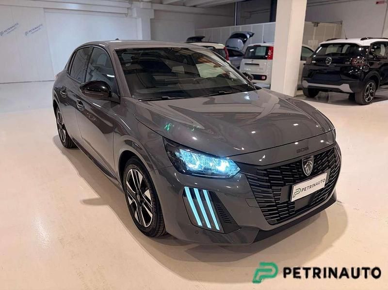 Nuova Peugeot 208 Allure 101 CV (74 kW) 2026 Grigio selenium met. Utilitaria