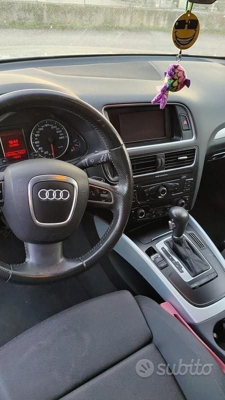 Usata Audi Q5 143 CV (105 kW) 2010 Grigio SUV