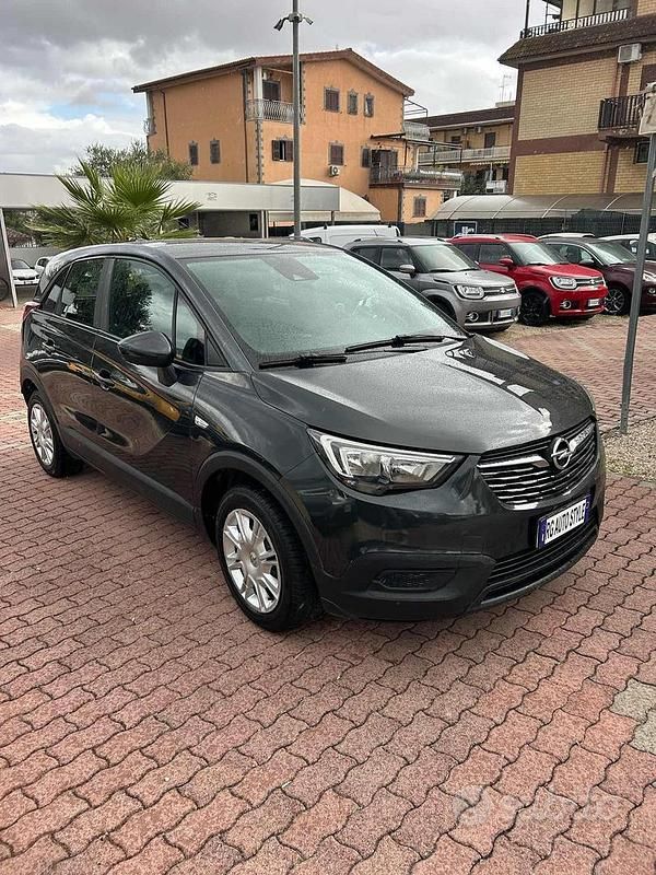Usata Opel Crossland X 99 CV (72 kW) 2017 Grigio scuro SUV