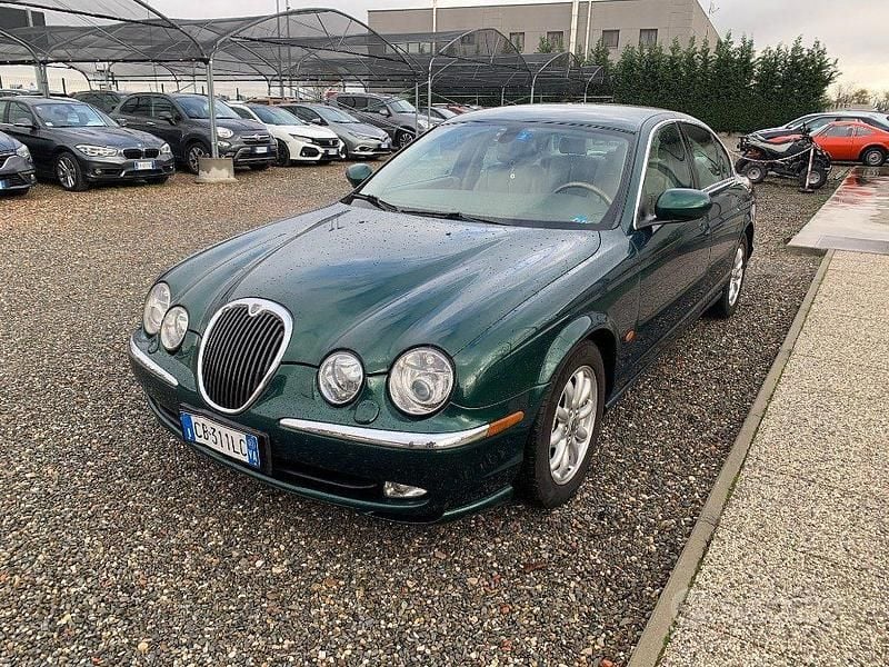 Usata Jaguar S-Type Executive 238 CV (175 kW) 2002 Verde Berlina