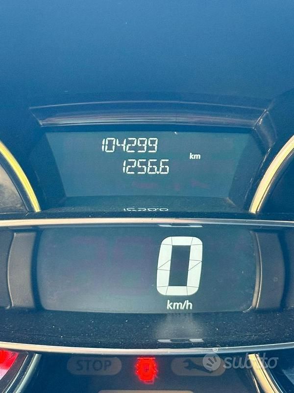 Usata Renault Clio IV 2018 Blu Utilitaria