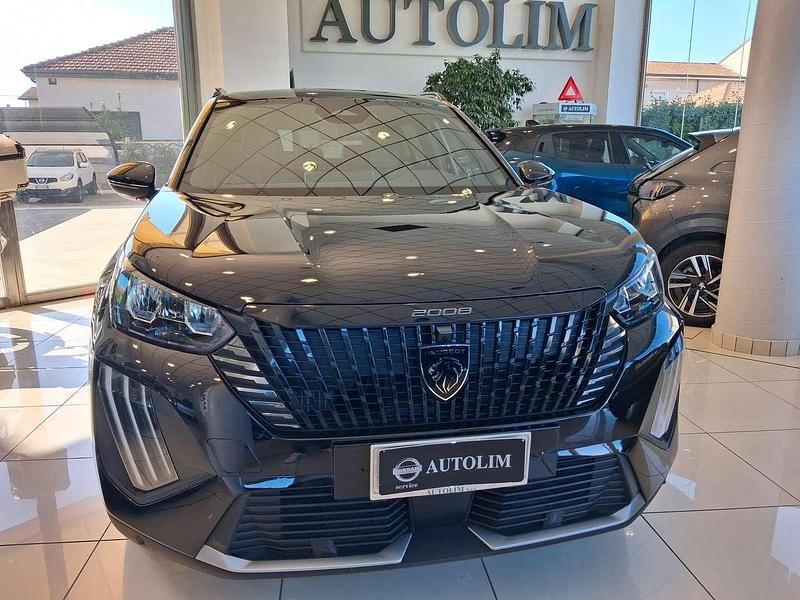 Usado Peugeot 2008 Allure+ 101 HP (74 kW) 2025 Preto SUV