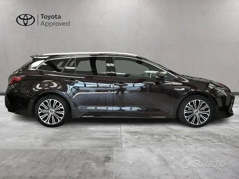 Usata Toyota Corolla Style 2020 Marrone Station wagon
