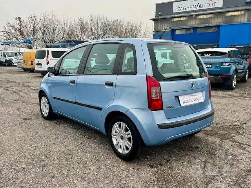 Usata Fiat Idea Dynamic 95 CV (69 kW) 2003 Azzurro Monovolume
