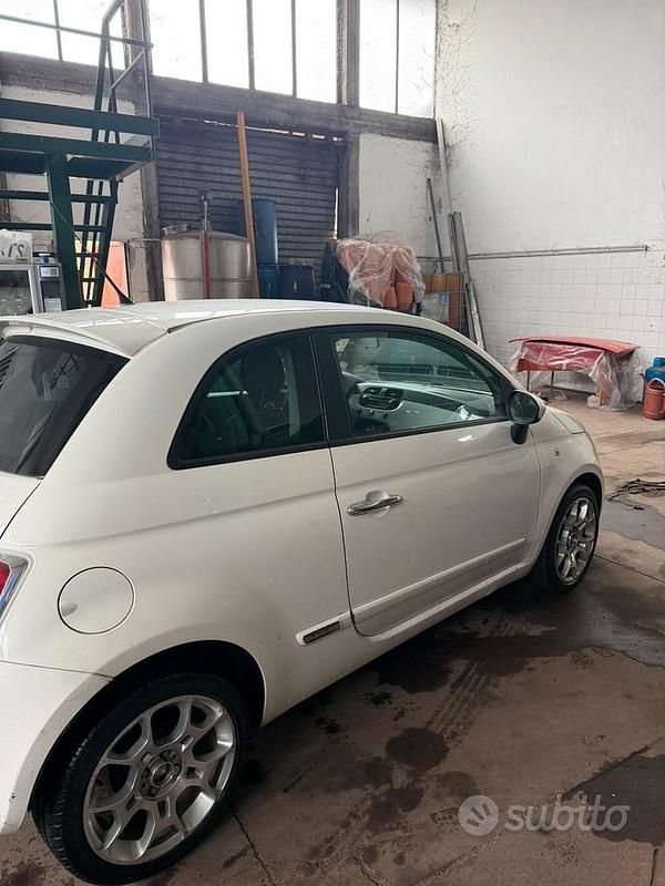 Usata Fiat 500 75 CV (55 kW) 2011 Bianco Berlina