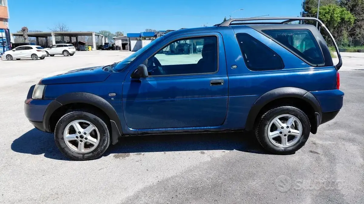 Usata Land Rover Freelander 111 CV (81 kW) 2005 Blu SUV