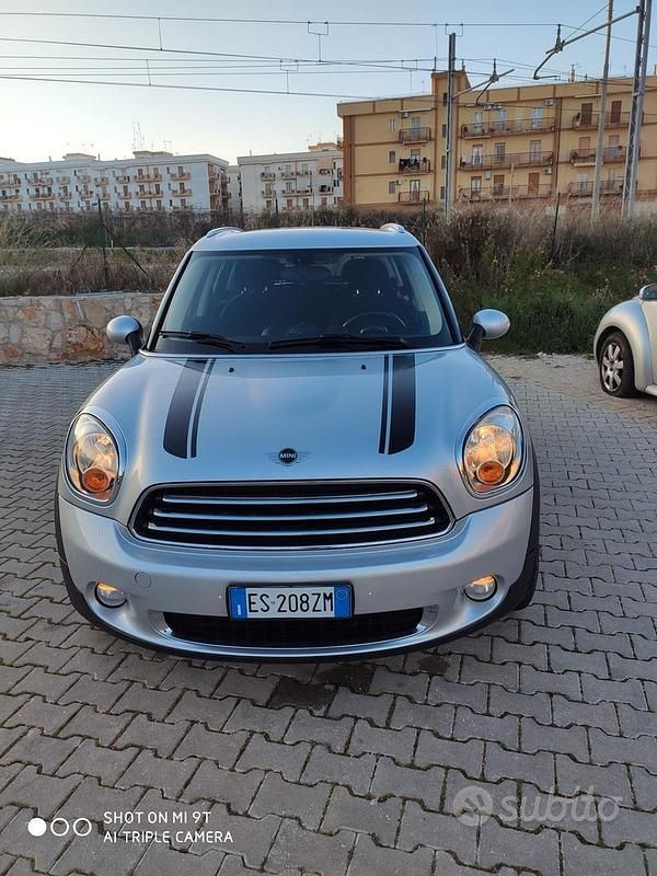 Usata Mini Cooper D Countryman 111 CV (81 kW) 2014 Grigio SUV