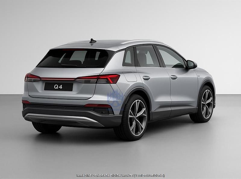 Usata Audi Q4 e-tron S-Line 250 kW (340 CV) 2025 Argento SUV
