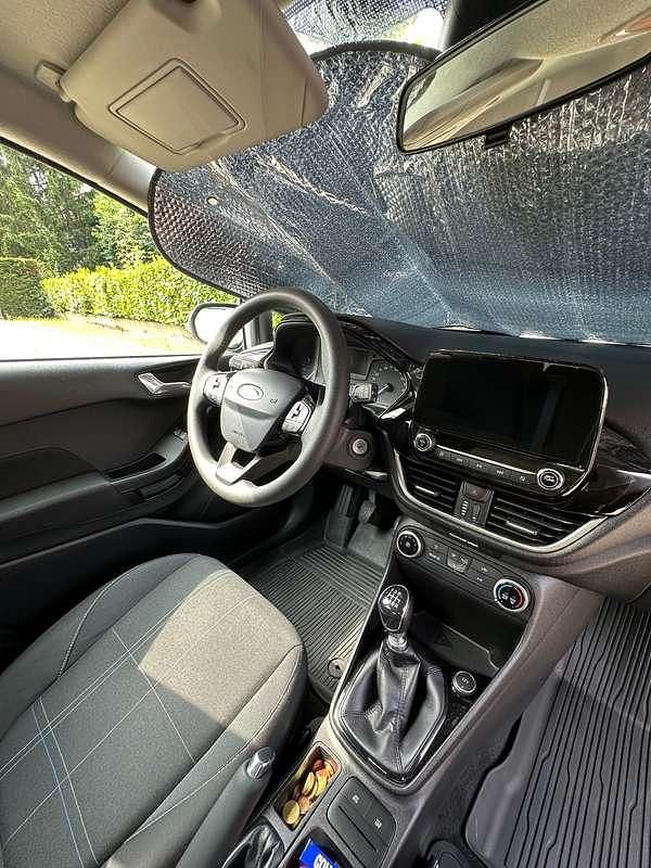Usata Ford Fiesta Titanium 86 CV (63 kW) 2018 Bianco Utilitaria