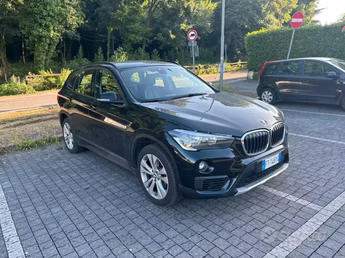 Usata BMW X1 140 CV (102 kW) 2019 Nero SUV