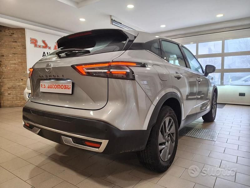 Usata Nissan Qashqai Acenta 158 CV (116 kW) 2025 Grigio SUV