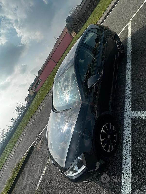 Usata VW Golf VII Comfortline 105 CV (77 kW) 2013 Berlina