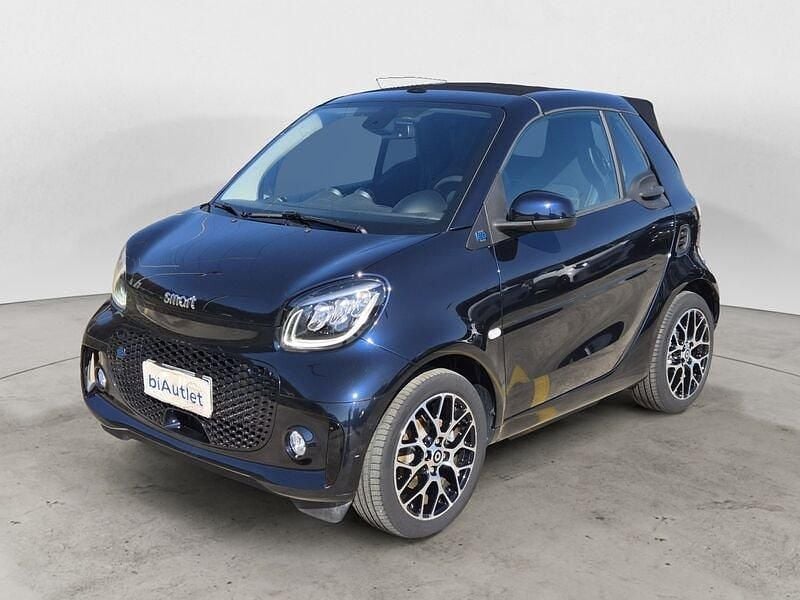 Usata Smart ForTwo Electric Drive Prime 60 kW (82 CV) 2023 Blu Cabrio