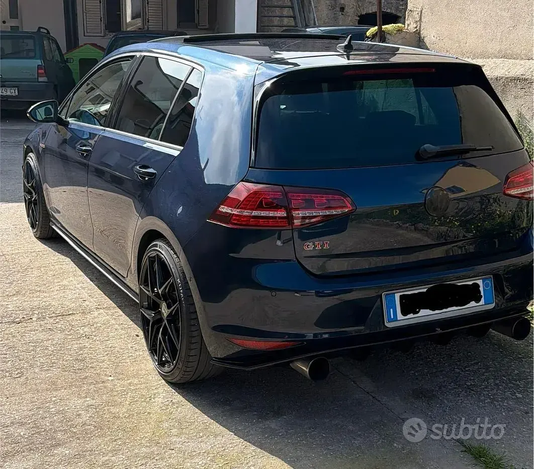 Usata VW Golf VII GTI 245 CV (180 kW) 2016 Blu Berlina