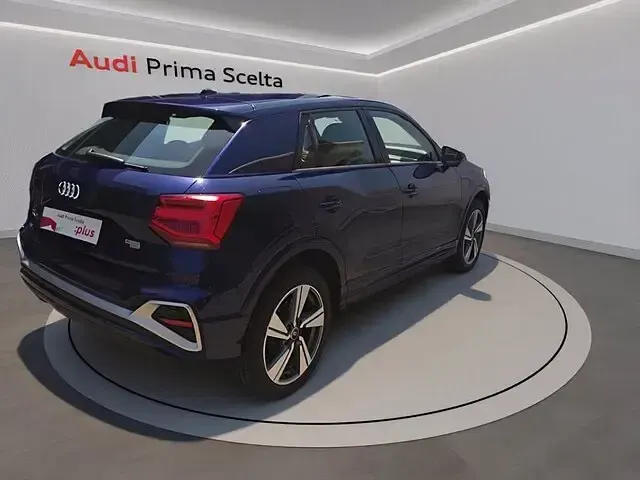 Nuova Audi Q2 S-Line 150 CV (110 kW) 2026 Blu navarra metallizzato SUV