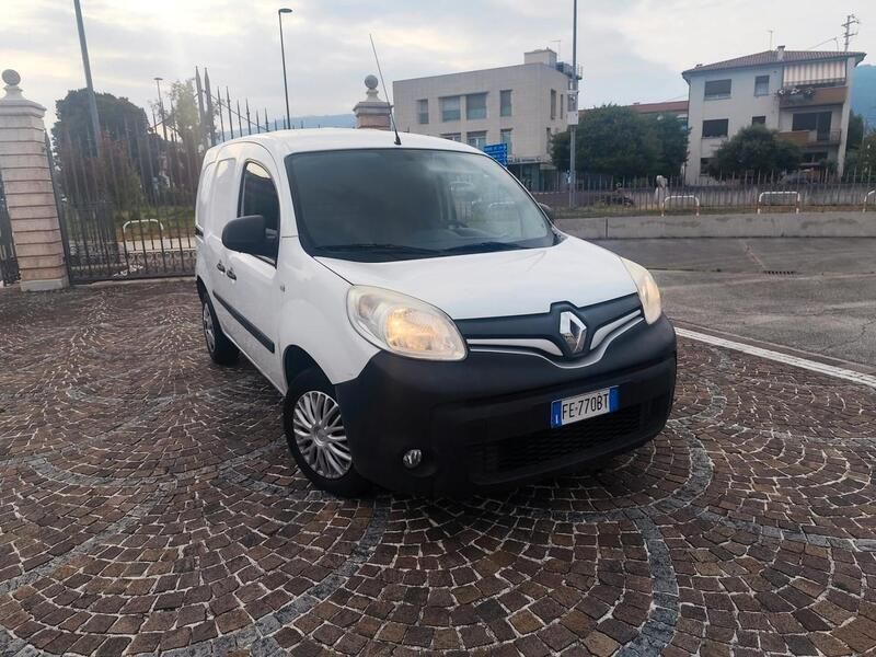 Bianco Usata 2016 Renault Kangoo Life Monovolume | 5000 € (Ottimo prezzo) - Immagine 1/4