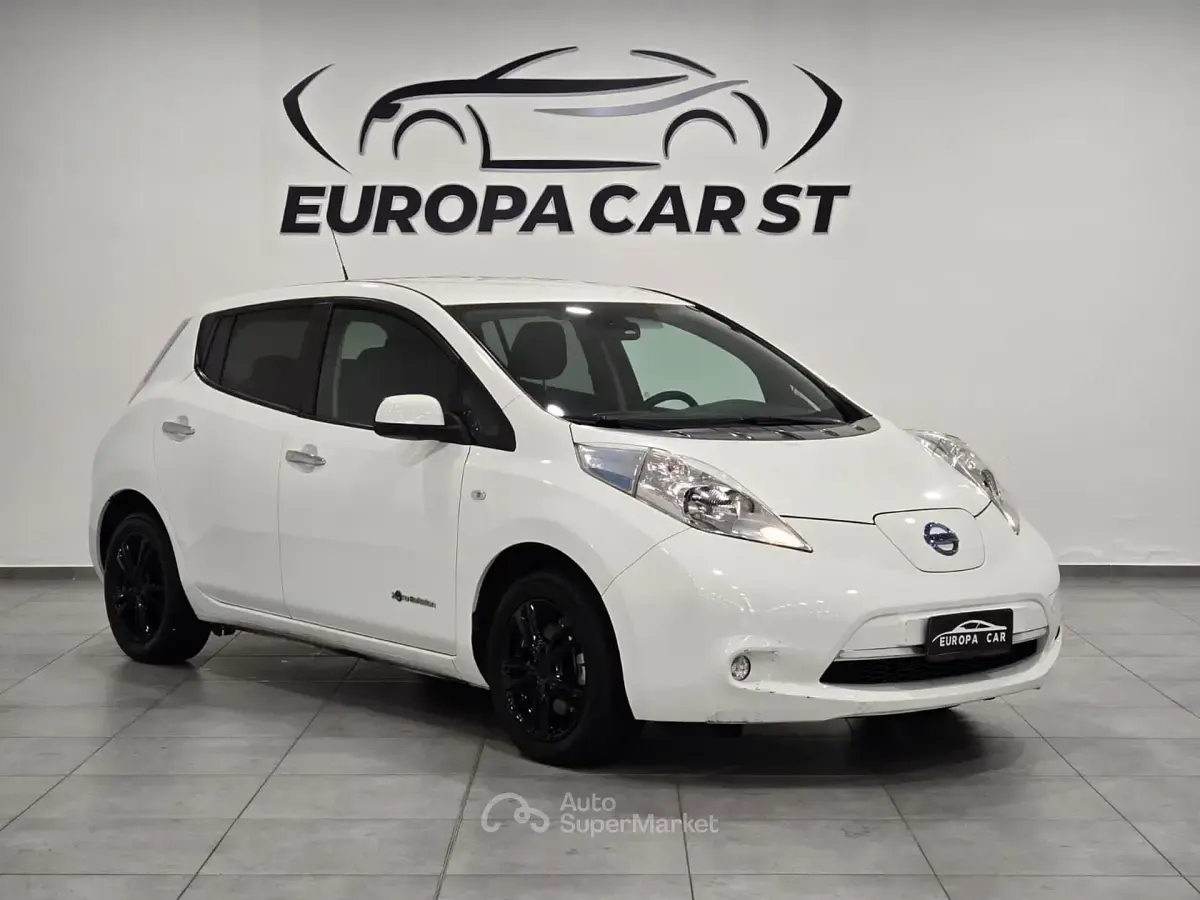 Używany Nissan Leaf Tekna 80 kW (109 KM) 2018 Biały Hatchback