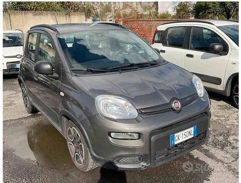 Grigio Usata 2022 Fiat Panda City Life Due volumi | 8690 € (Ottimo prezzo) - Immagine 1/4