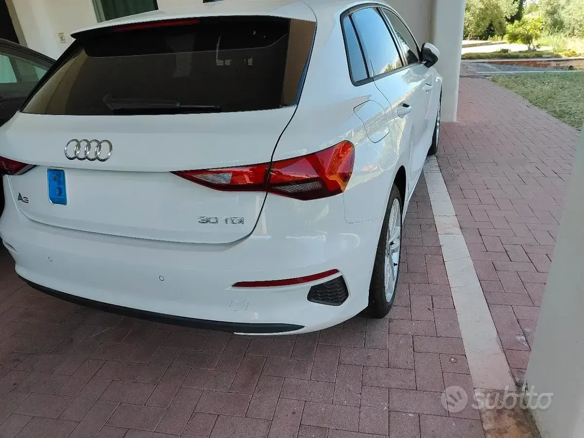 Usata Audi A3 Business 116 CV (85 kW) 2022 Bianco Berlina
