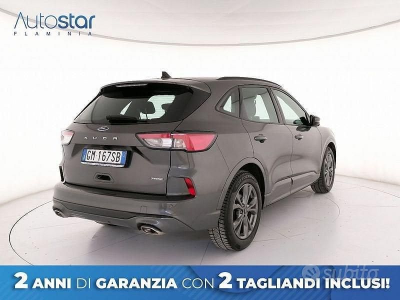 Usata Ford Kuga ST-Line 190 CV (139 kW) 2023 Grigio SUV