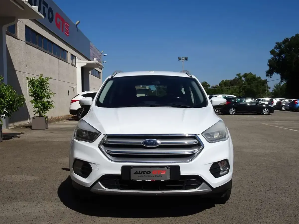 Usata Ford Kuga S 120 CV (88 kW) 2017 Bianco SUV