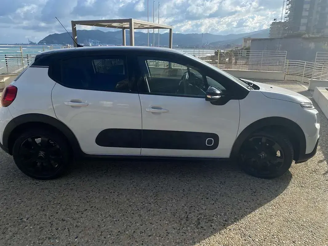Usata Citroën C3 Shine 99 CV (72 kW) 2017 Bianco Berlina