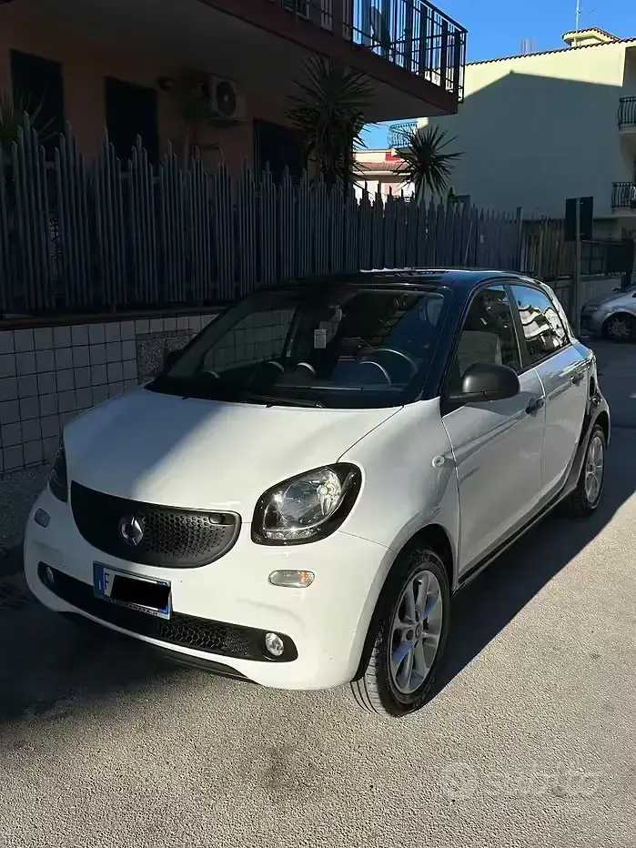 Usata Smart ForFour Prime 71 CV (52 kW) 2017 Bianco Utilitaria